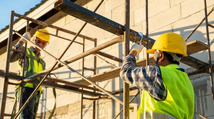 Professional gutter cleaning in Darragh, PA